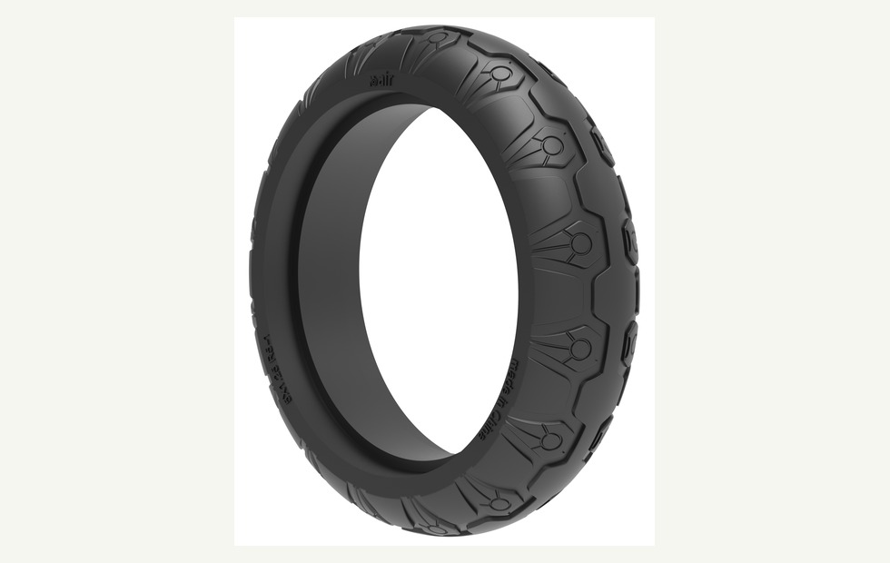 Robotics 5.5x1.25 tire angled product view